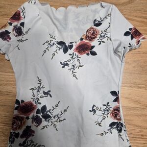SHEIN White Floral Scalloped Blouse